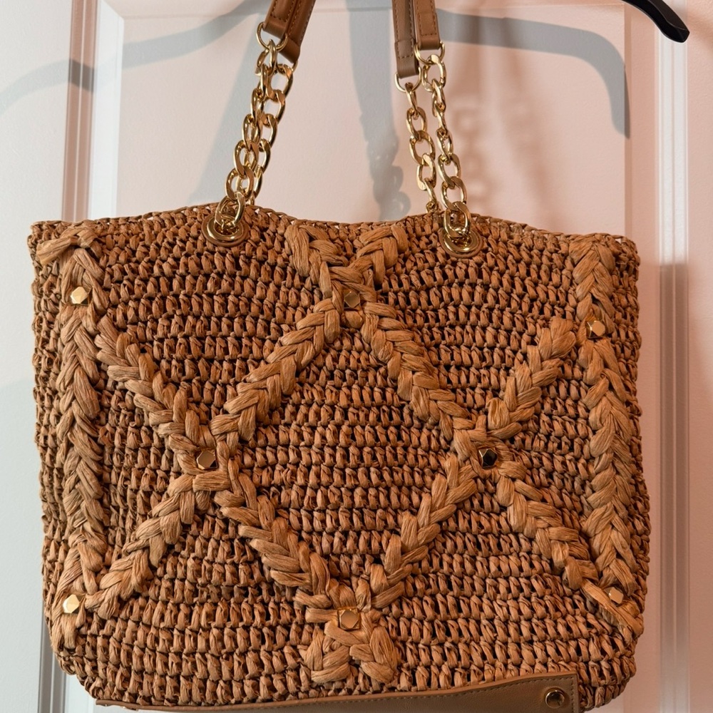 INC. straw bag excellent condition